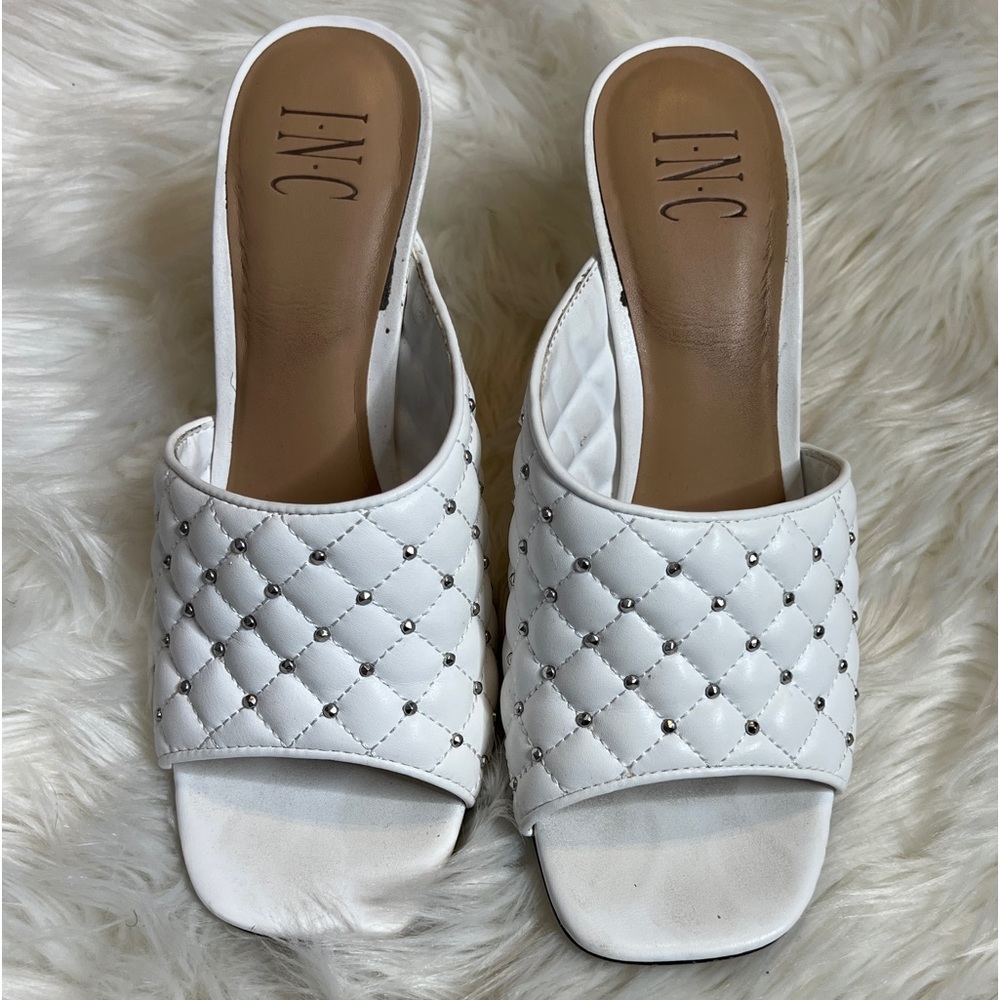 I.n.c white heels size 8